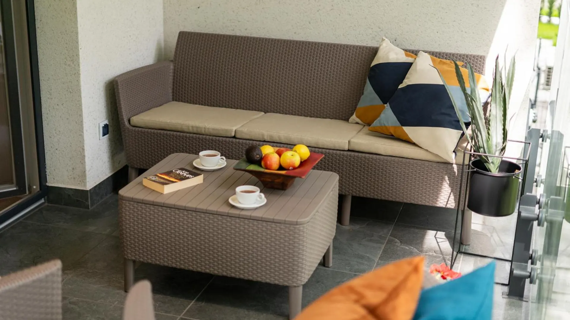 Apartment Old Town Krowoderska With Free Underground Garage Krakow Poland