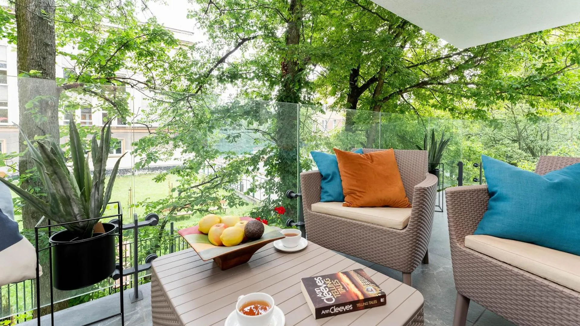 Apartment Old Town Krowoderska With Free Underground Garage Krakow Poland